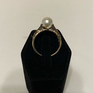 BRIDAL WEDDING RING. SIZE 9